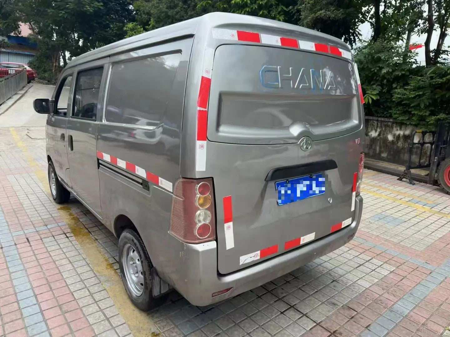 Changan Leap Changan V3 2017 1.2L box truck DK1210【EXW】